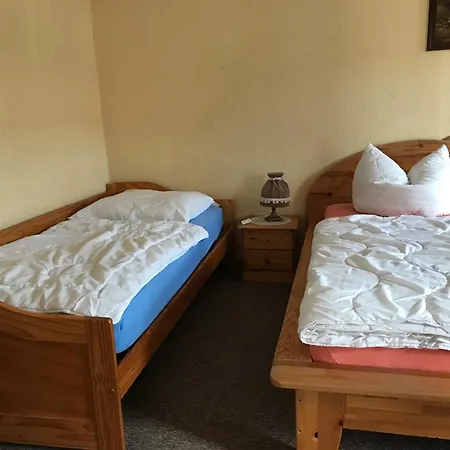1 Vom Friesenhof Wieratal Apartment Nobitz